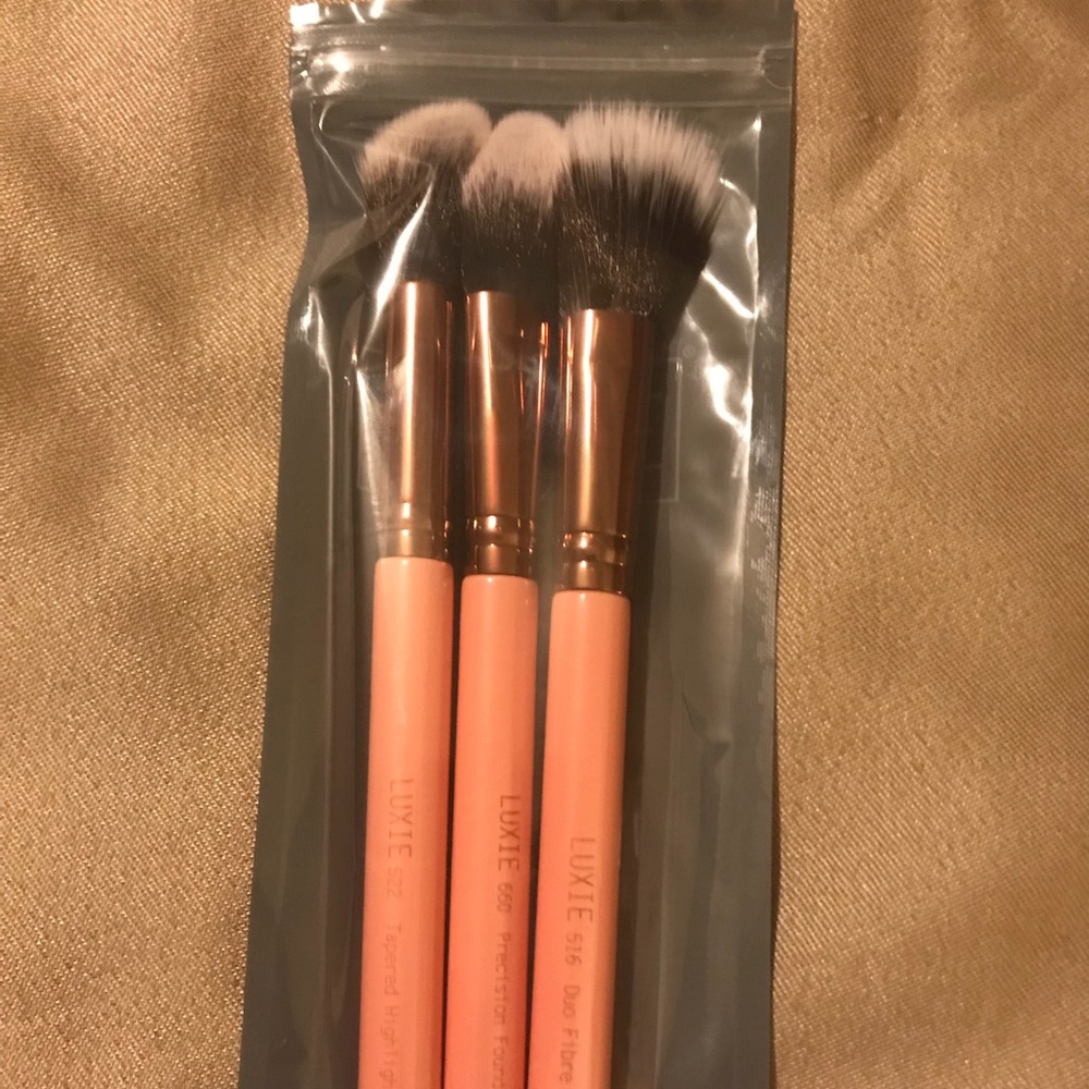 Luxie Brush Set Brand New Never Opened